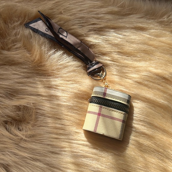 NEW🌸Cute Mini Wallet Keychain - Picture 5 of 11